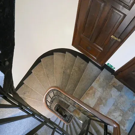 Moravia Apartment *